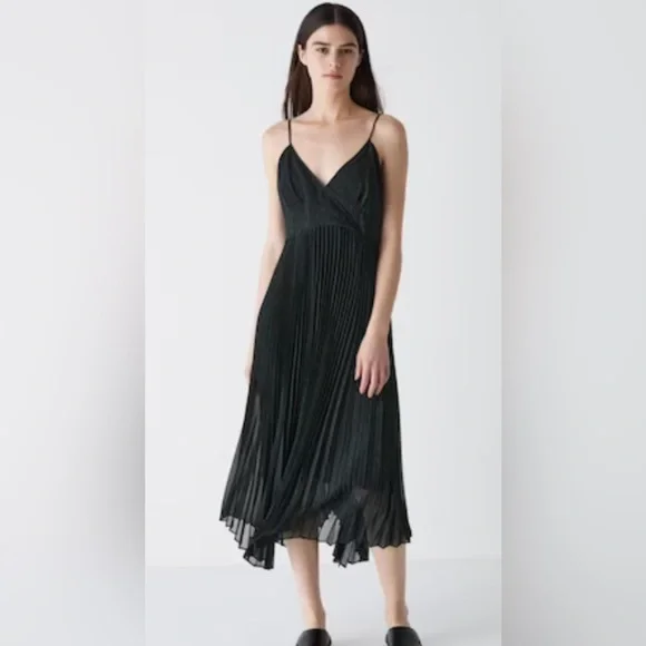 Slip Dress Uniqlo Long Black Camisole Dress Uniqlo Dress 2025